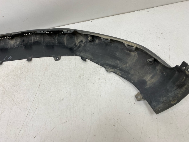 Спойлер переднего бампера