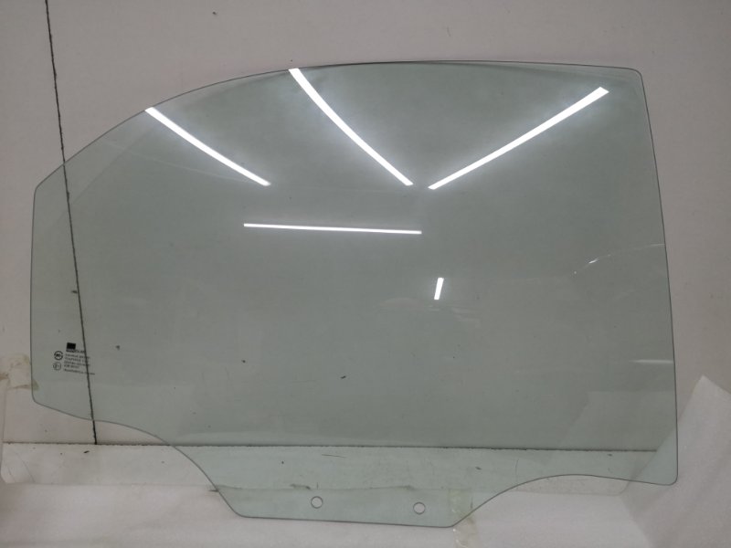 Стекло двери задней правой