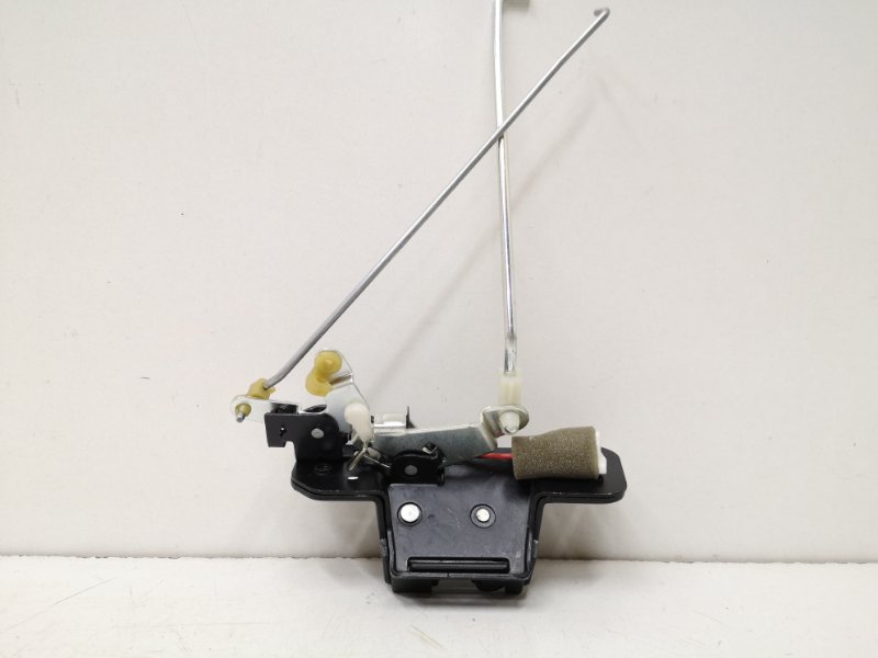 Замок багажника