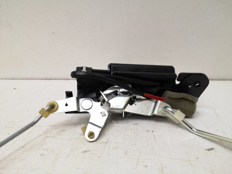 Замок багажника