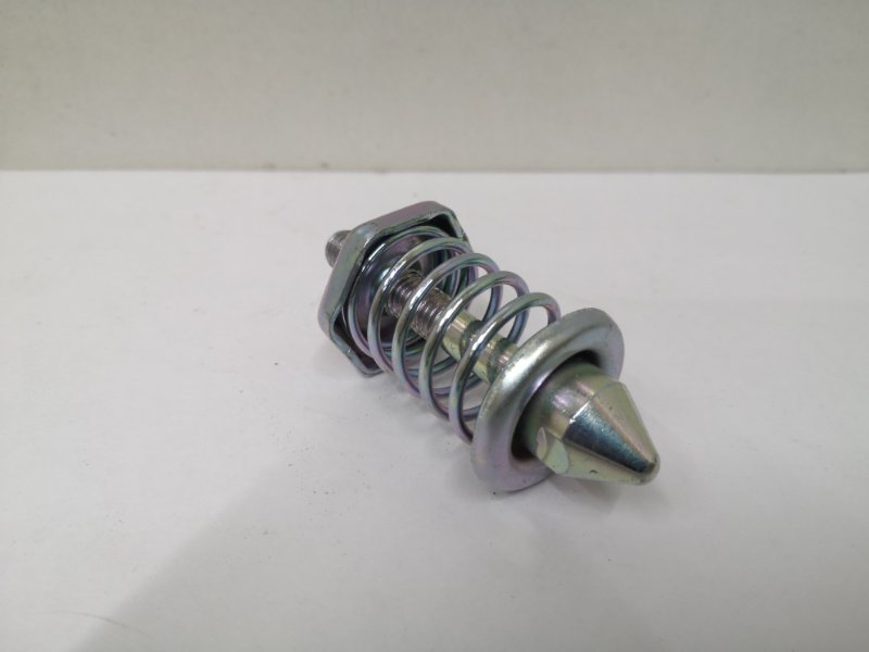 Отбойник капота