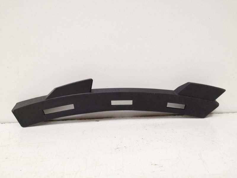 Кронштейн переднего бампера правый