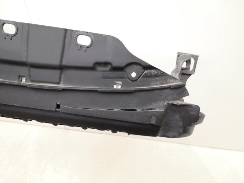 Жалюзи (воздуховод) бампера переднего