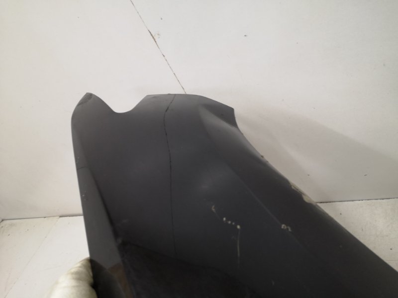 Крыло переднее правое