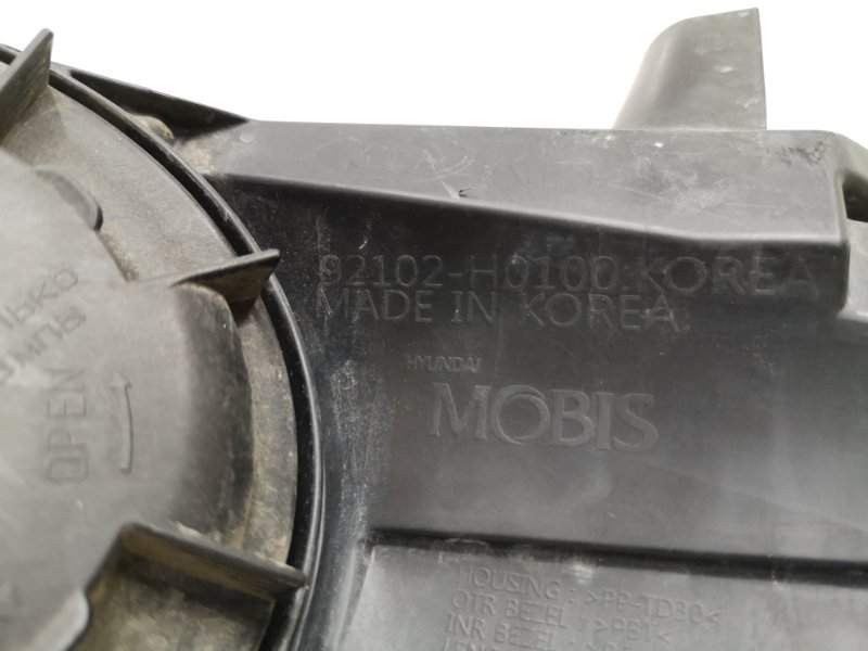 Фара правая