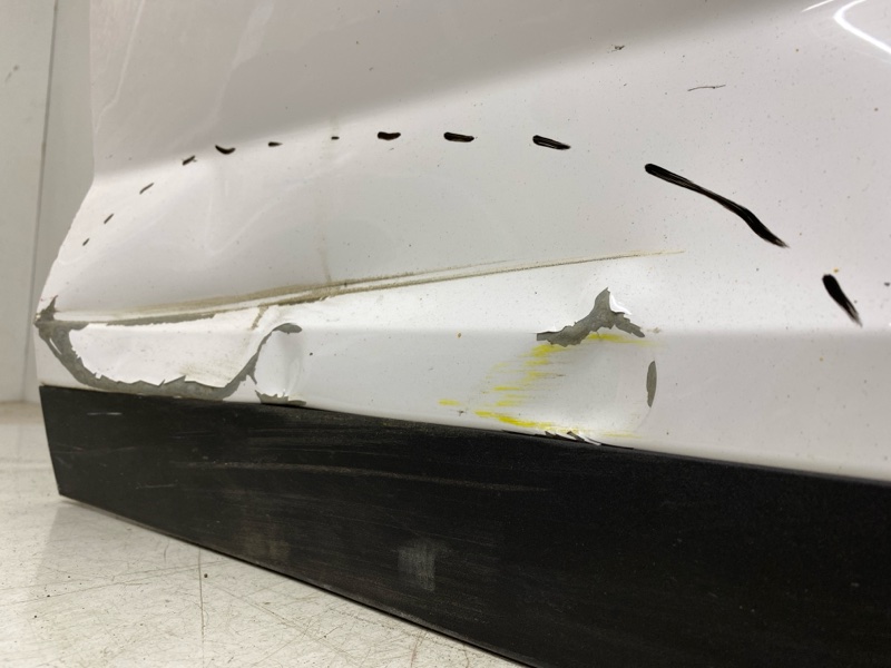 Дверь передняя правая