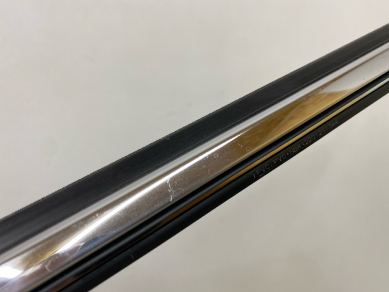 Накладка стекла переднего левого