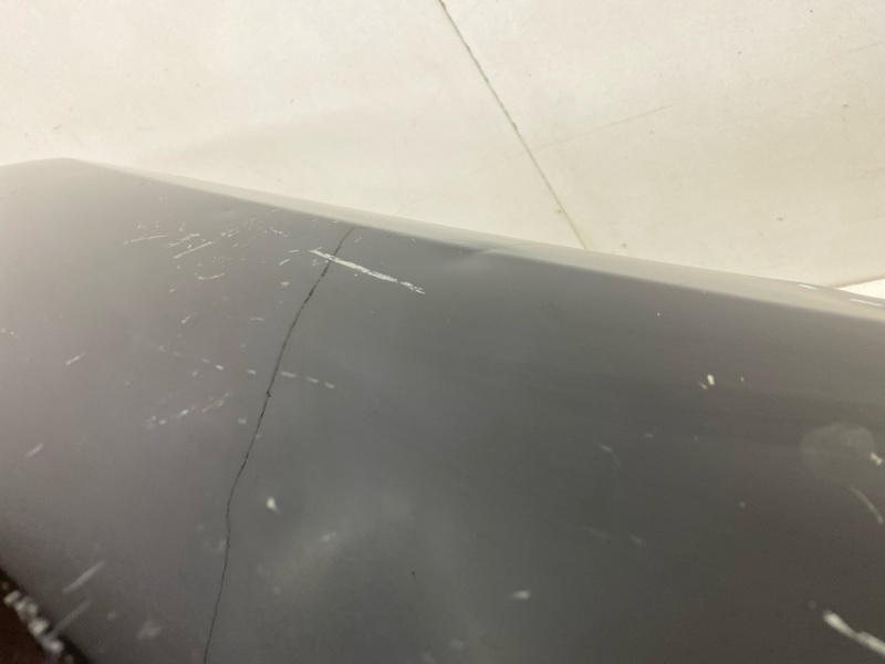 Крыло переднее правое