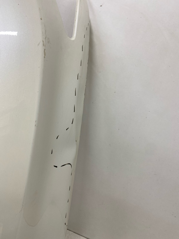 Крыло переднее левое