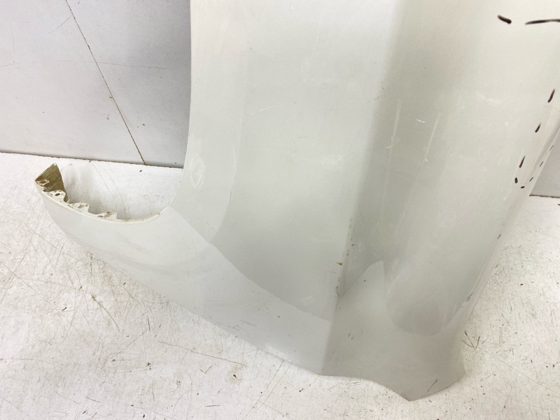 Крыло переднее левое