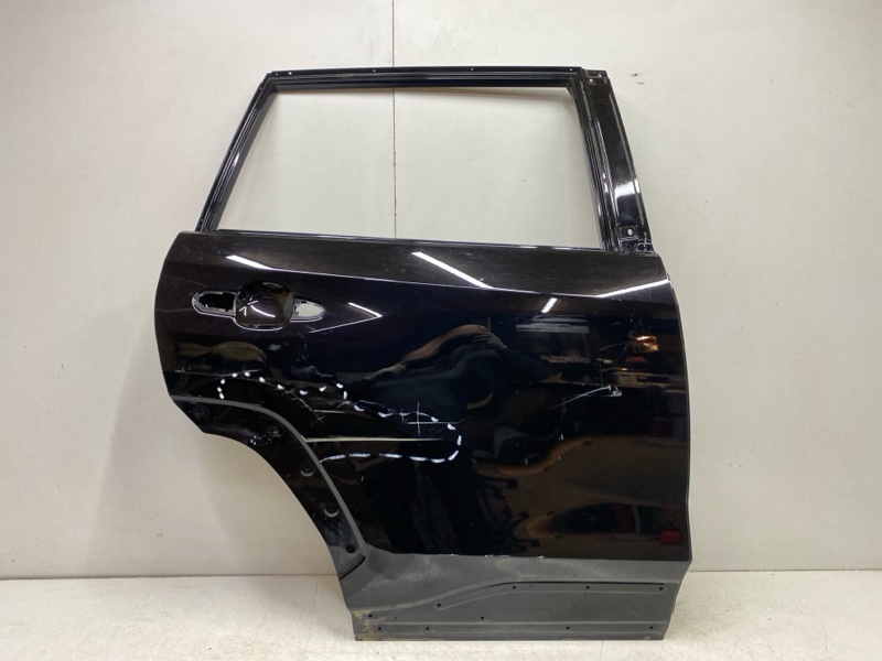 Дверь задняя правая