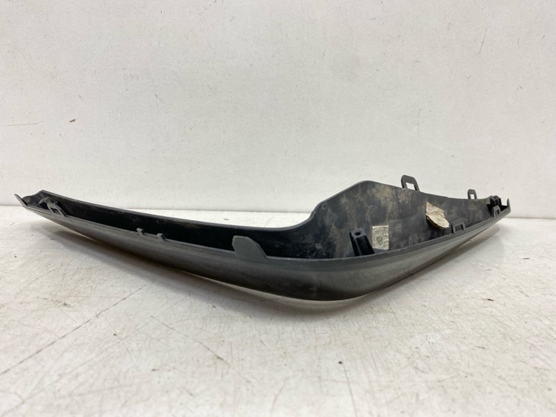 Накладка переднего бампера правая