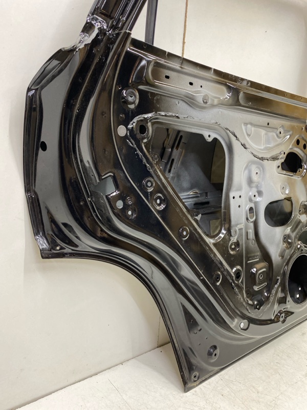 Дверь задняя левая