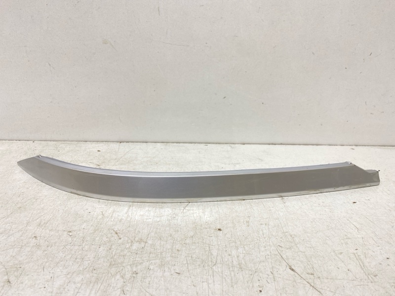 Молдинг заднего бампера левый