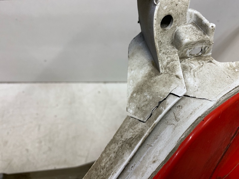 Бампер передний