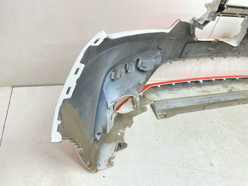 Бампер передний