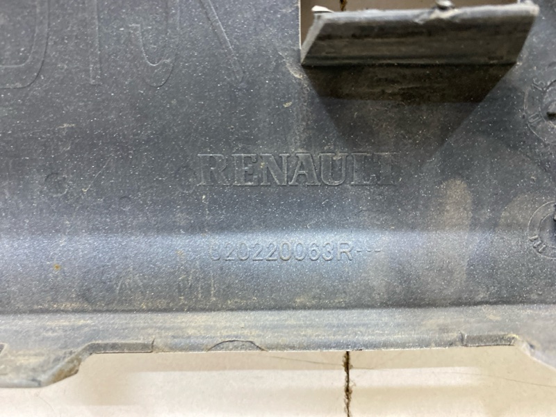 Бампер передний