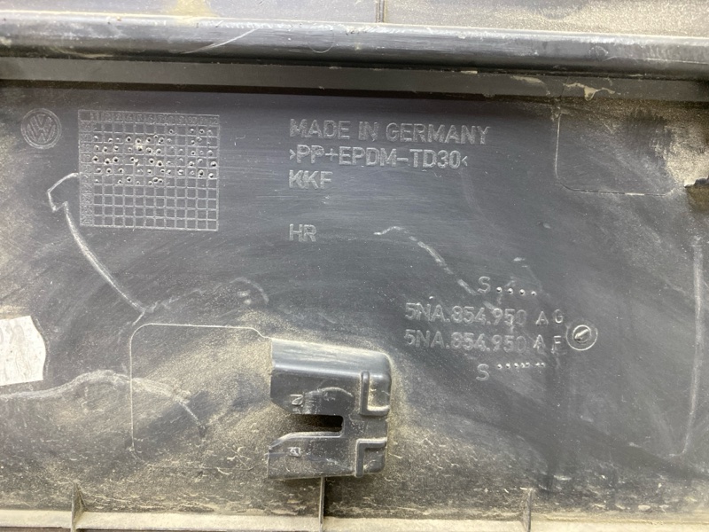 Накладка двери задней правой