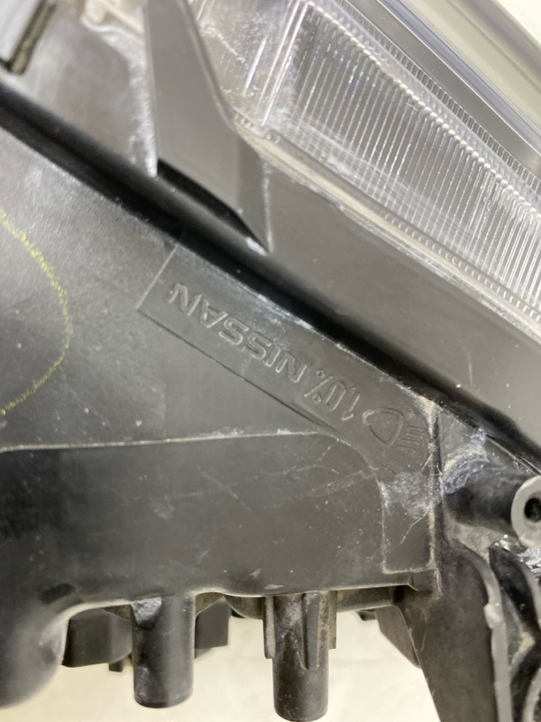 Фара правая