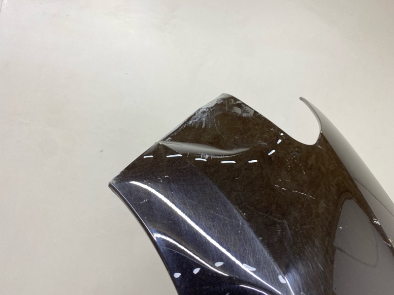 Крыло переднее левое