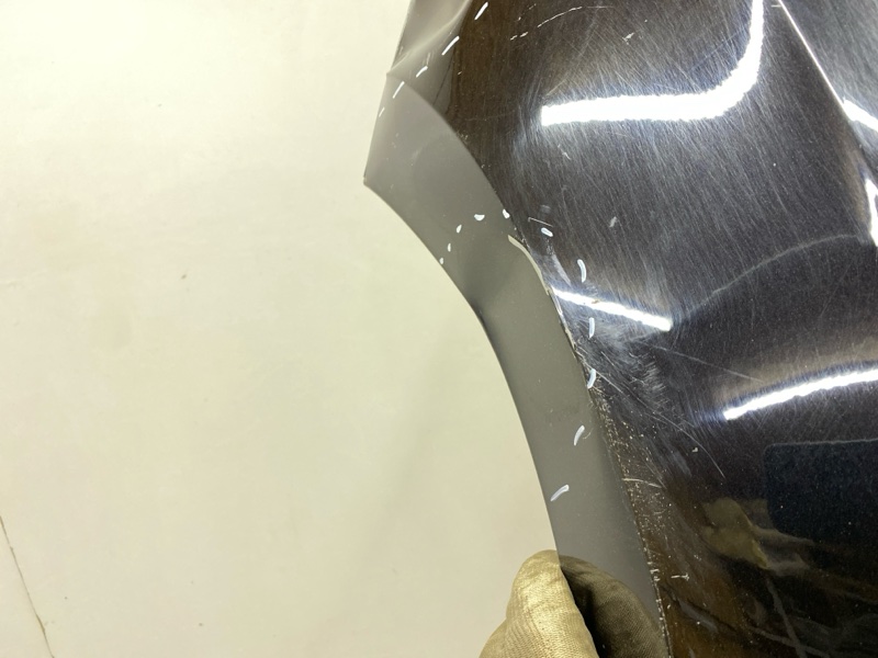 Крыло переднее левое