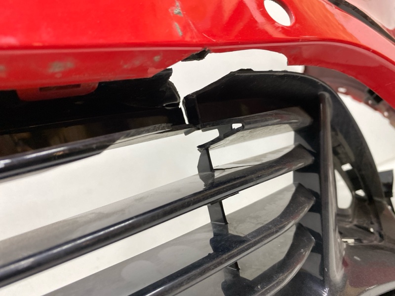 Бампер передний