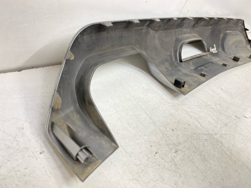 Спойлер заднего бампера