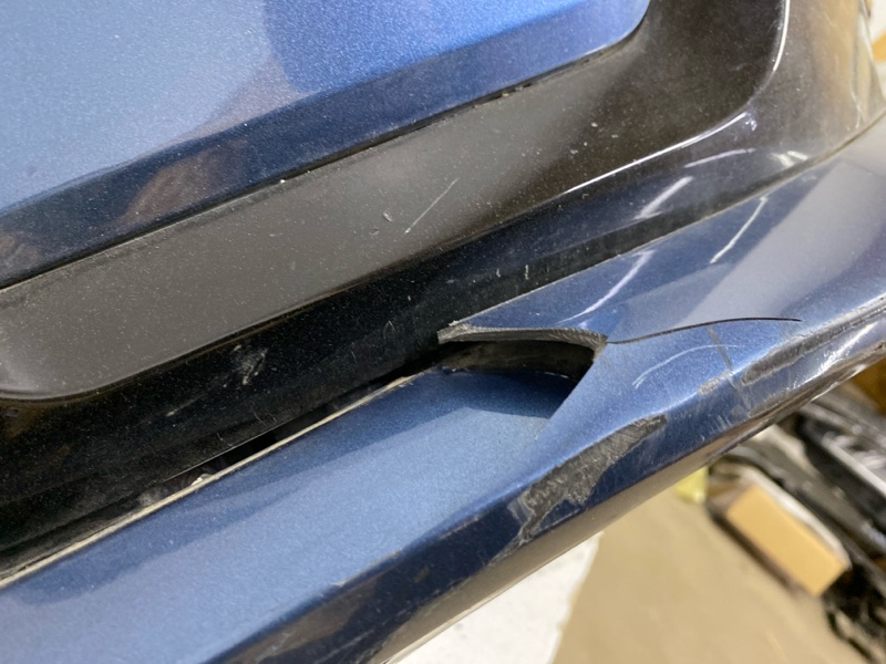 Бампер передний