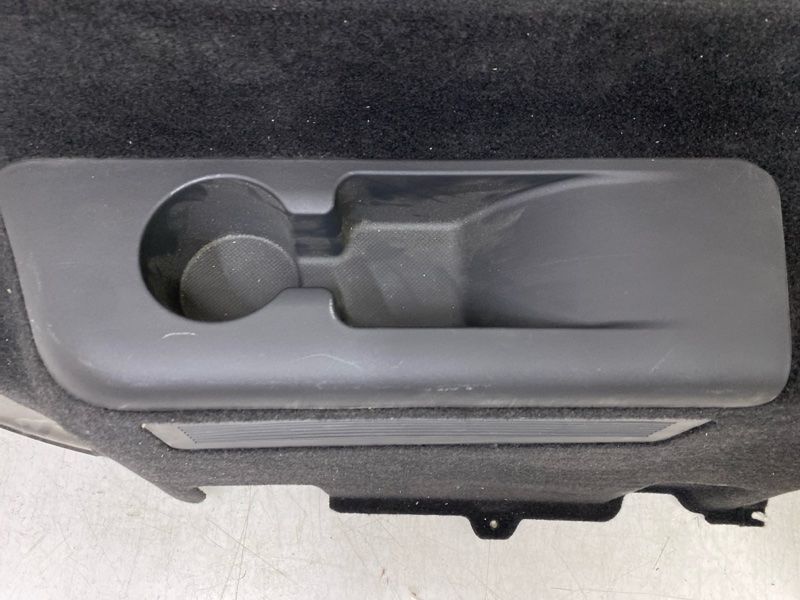 Обшивка багажника