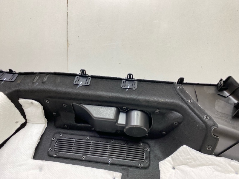 Обшивка багажника