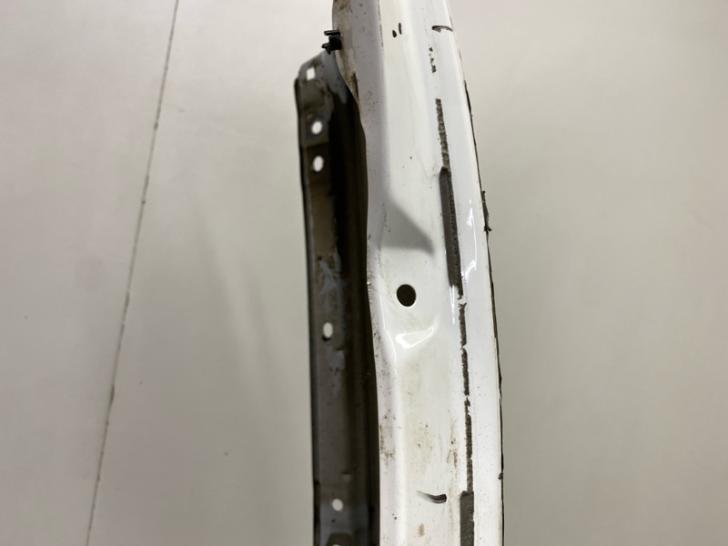 Крыло переднее левое