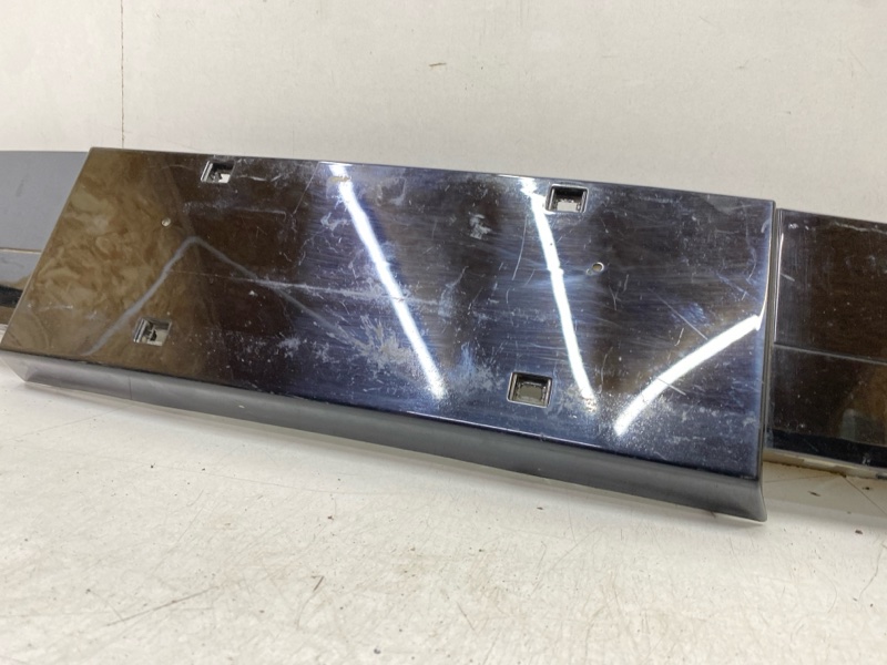 Накладка переднего бампера