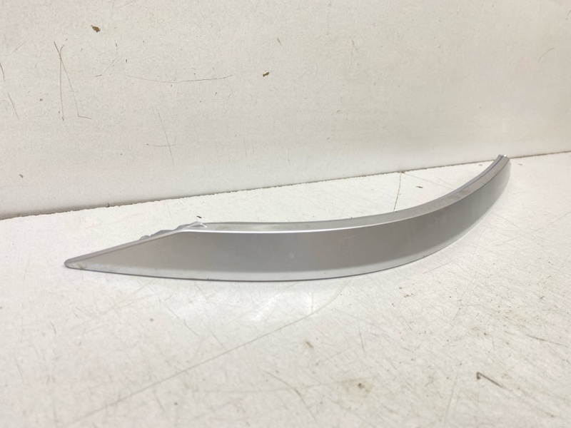 Молдинг заднего бампера левый