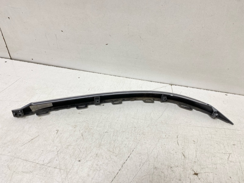 Молдинг заднего бампера левый