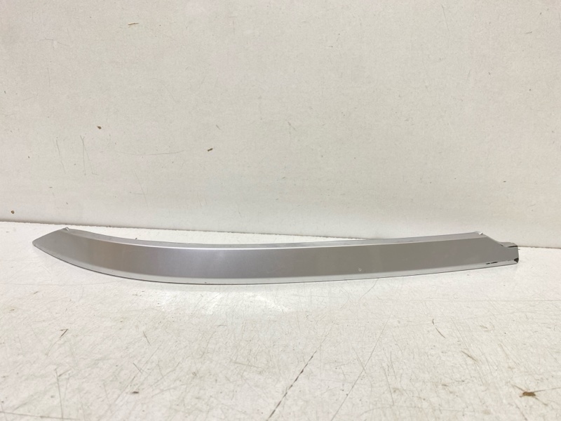 Молдинг заднего бампера левый