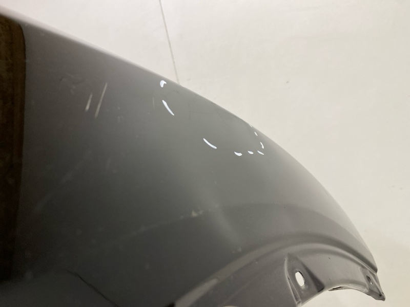 Крыло переднее правое