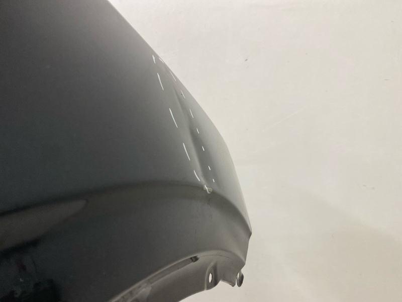 Крыло переднее правое