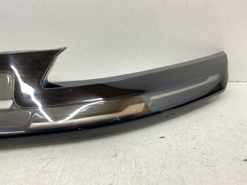 Накладка переднего бампера