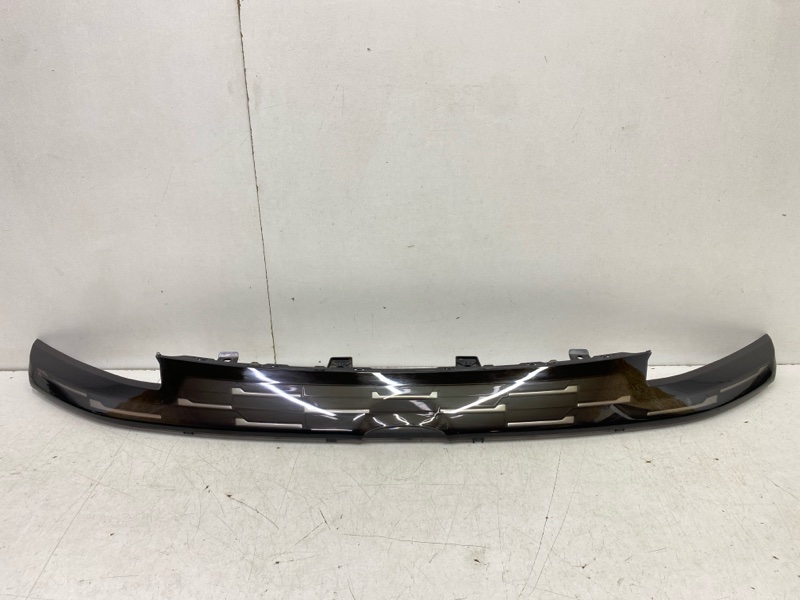 Накладка переднего бампера