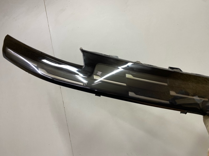 Накладка переднего бампера