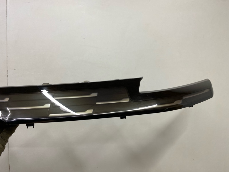 Накладка переднего бампера