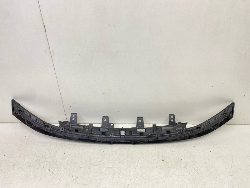 Накладка переднего бампера