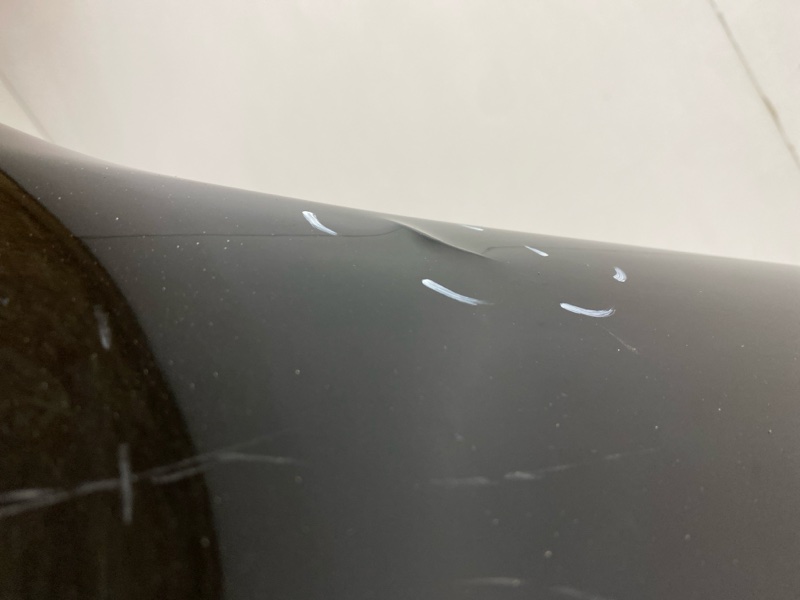 Крыло переднее правое