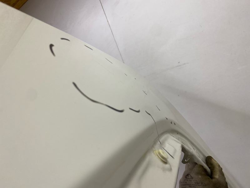 Крыло переднее левое