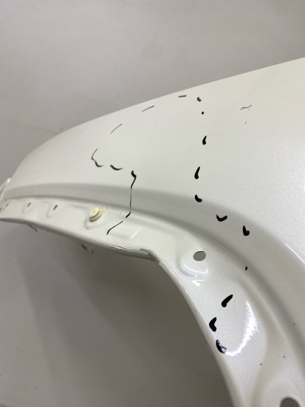 Крыло переднее левое