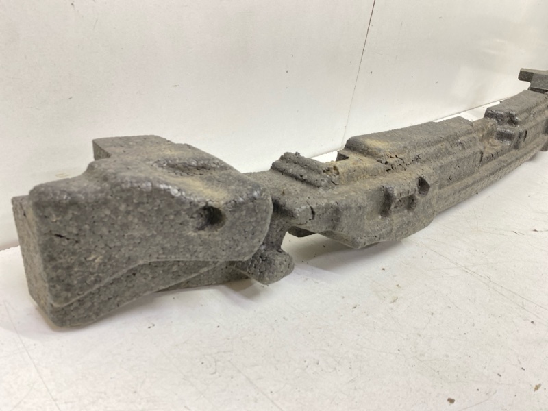 Наполнитель переднего бампера