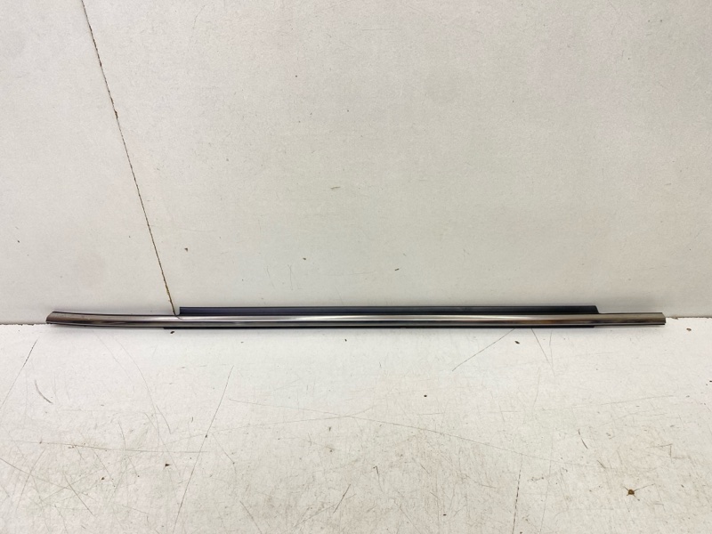 Уплотнитель стекла двери