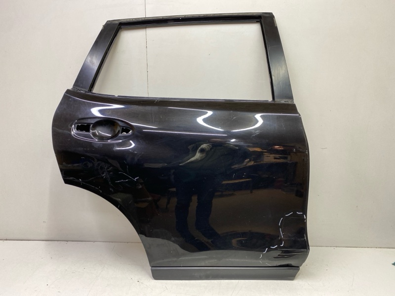 Дверь задняя правая