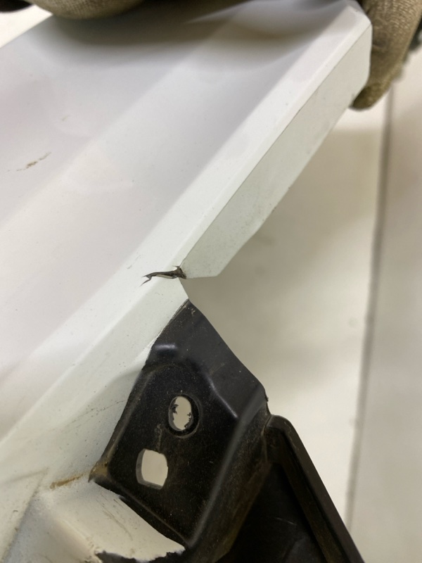 Бампер передний