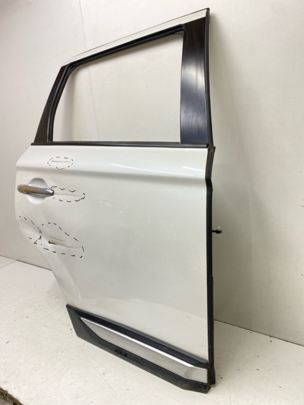 Дверь задняя правая